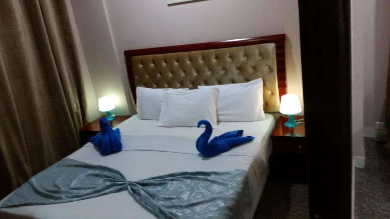 Continental Suite Farwaniya 쿠웨이트 외부 사진