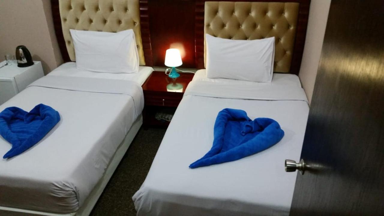 Continental Suite Farwaniya 쿠웨이트 외부 사진