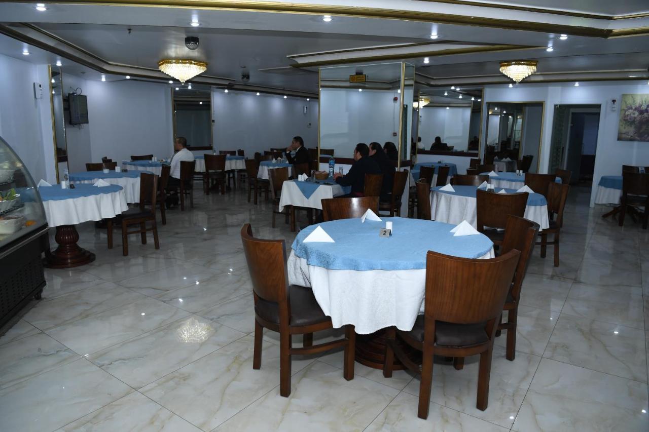 Continental Suite Farwaniya 쿠웨이트 외부 사진